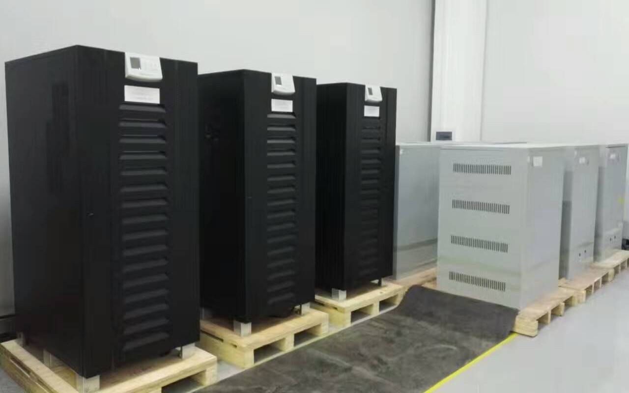数据中心UPS不间断电源